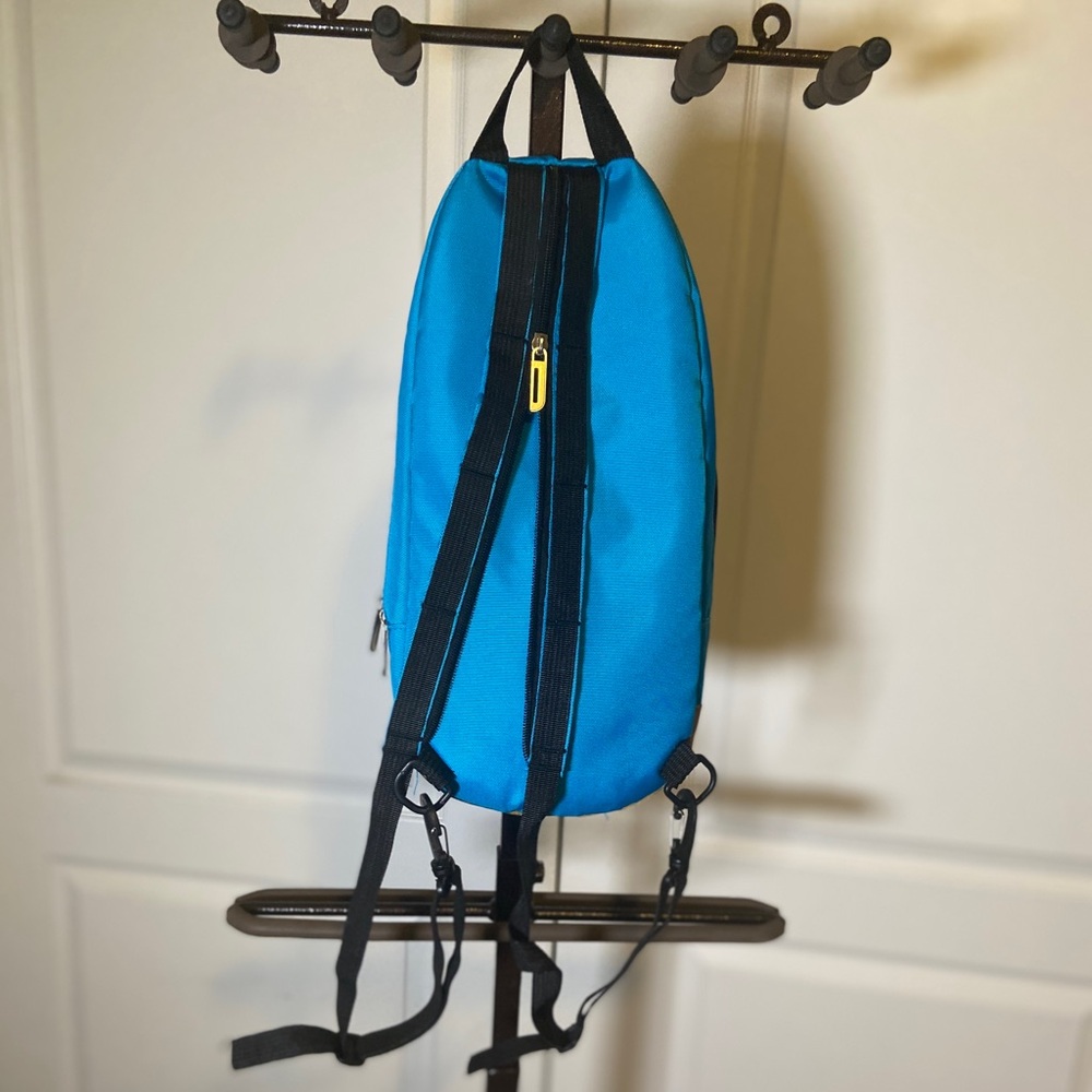Convertible small backpack/ sling - Picture 2 of 2